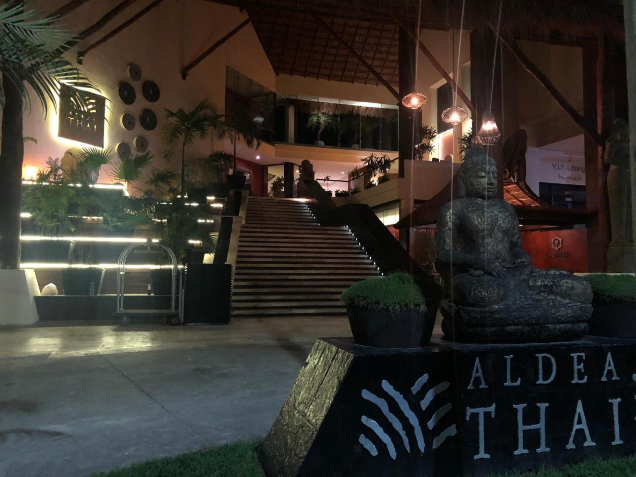 Aldea Thai By Blue Oceanfront プレヤデルカーメン エクステリア 写真